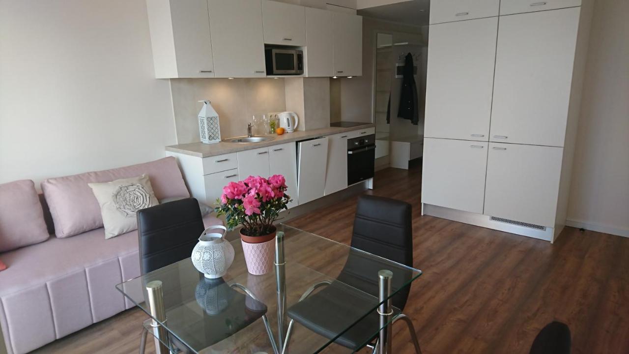 Villa Florance Apartments With Terraces & Parking Ventspils Extérieur photo